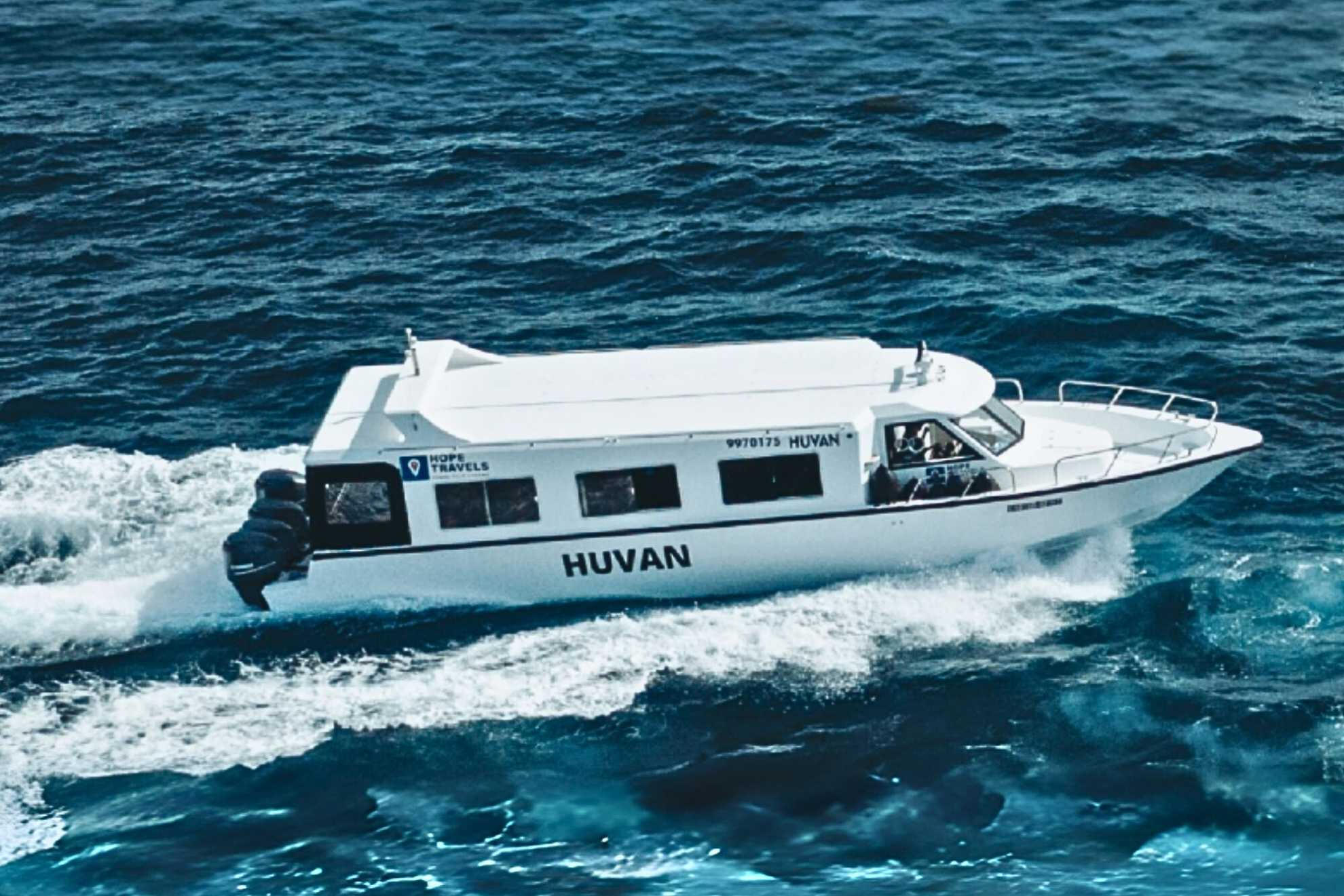 Kudafari Beach House – Transfer per Speedboot Kudafari Beach House – Transfer per Speedboot