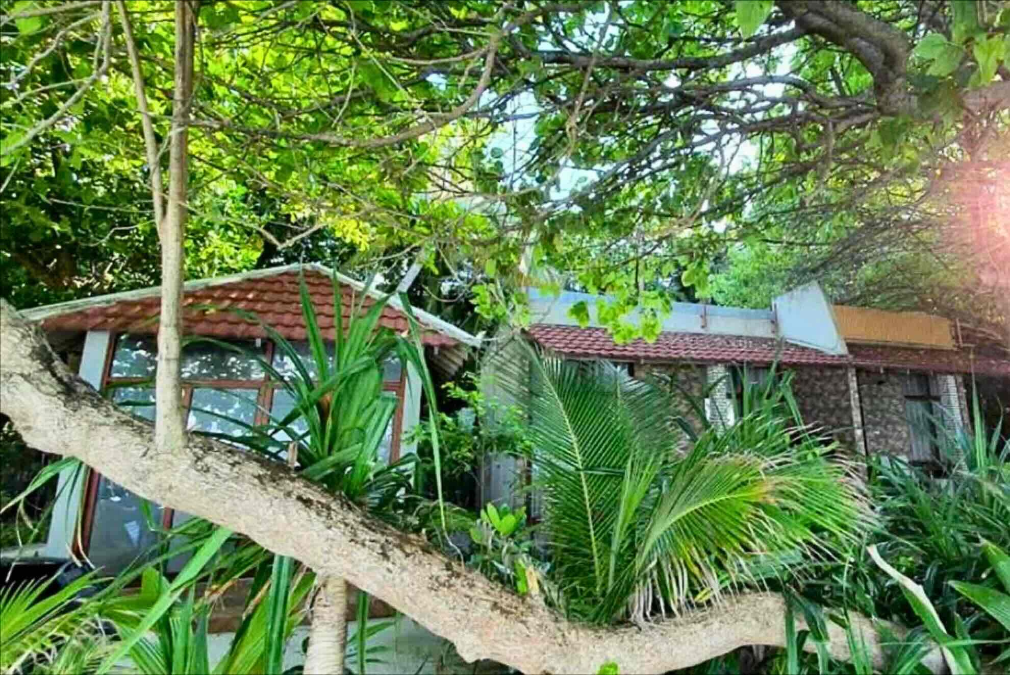 Kudafari Beach House – Blick vom Strand aufs Haus Kudafari Beach House – Blick vom Strand aufs Haus